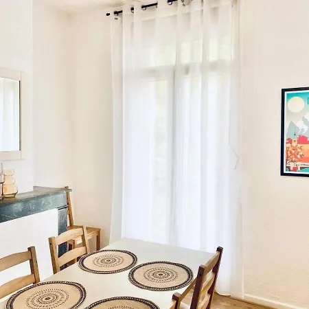Bright For 4 In Downtown Apartment Perpignan