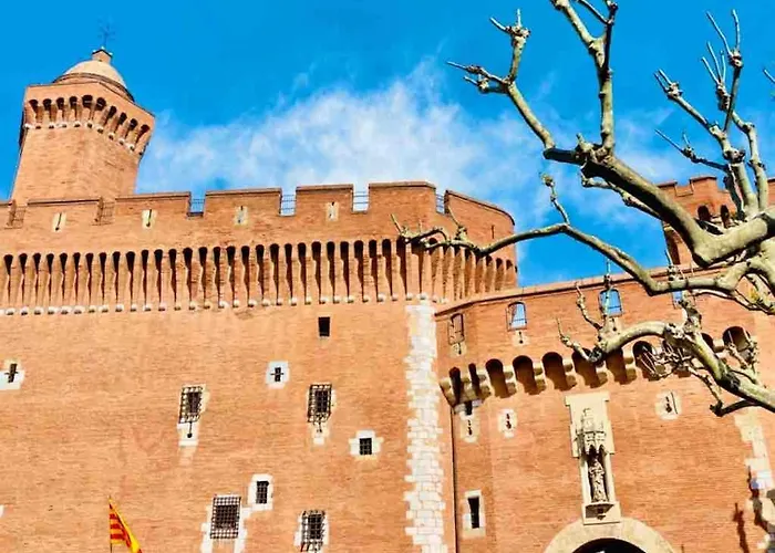 Bright For 4 In Downtown